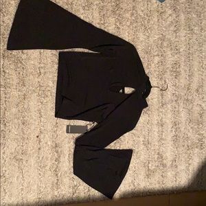 Never worn black long sleeve key hole crop top